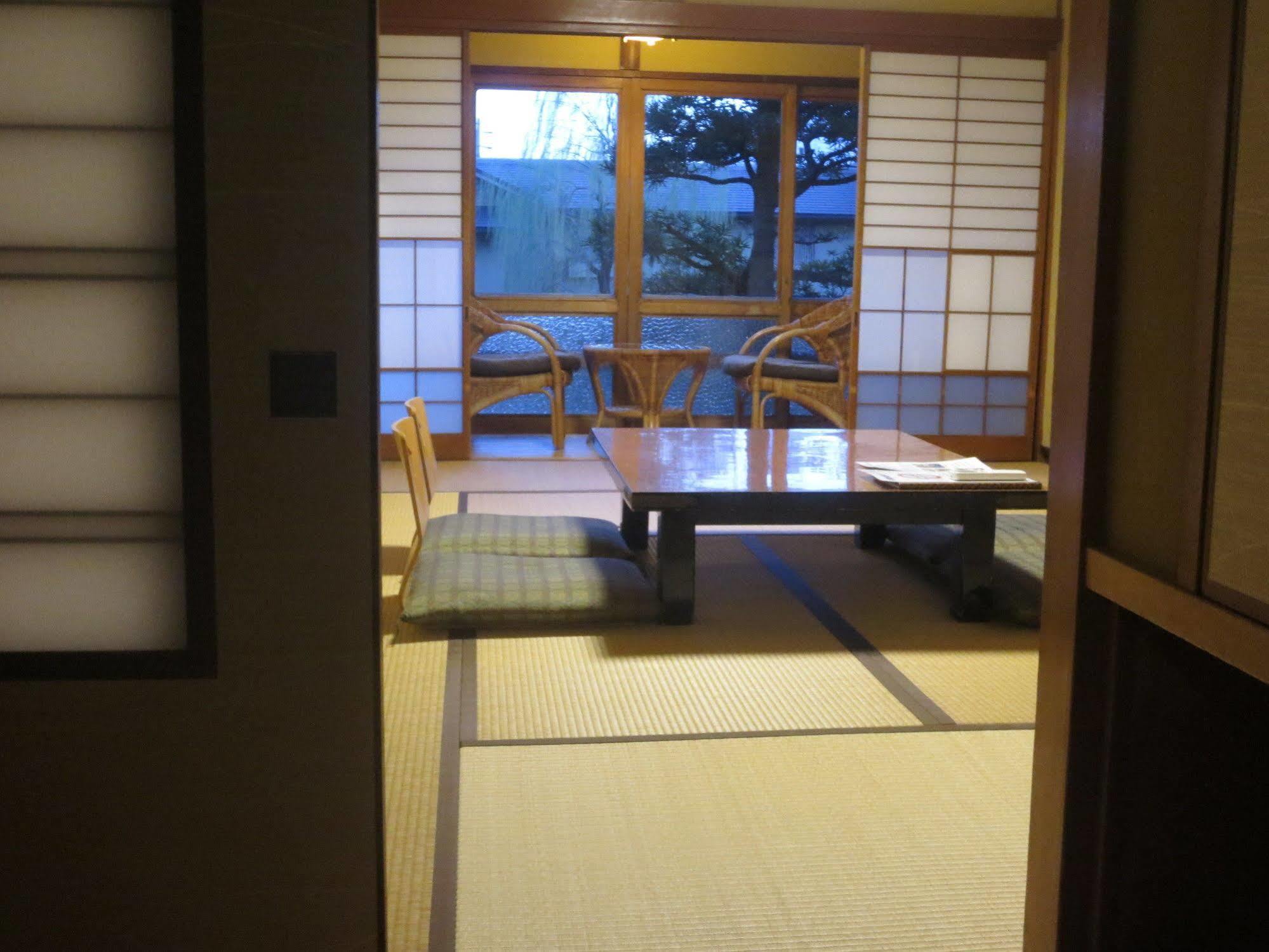K'S House Ito Onsen - Historical Ryokan Hostel Ngoại thất bức ảnh